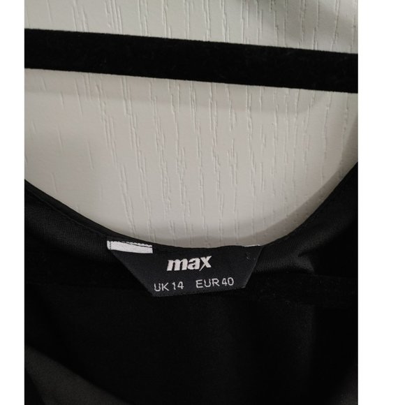 MAX BLACK GLOSSY SLEEVELESS TOP (US10) - Picture 3 of 5